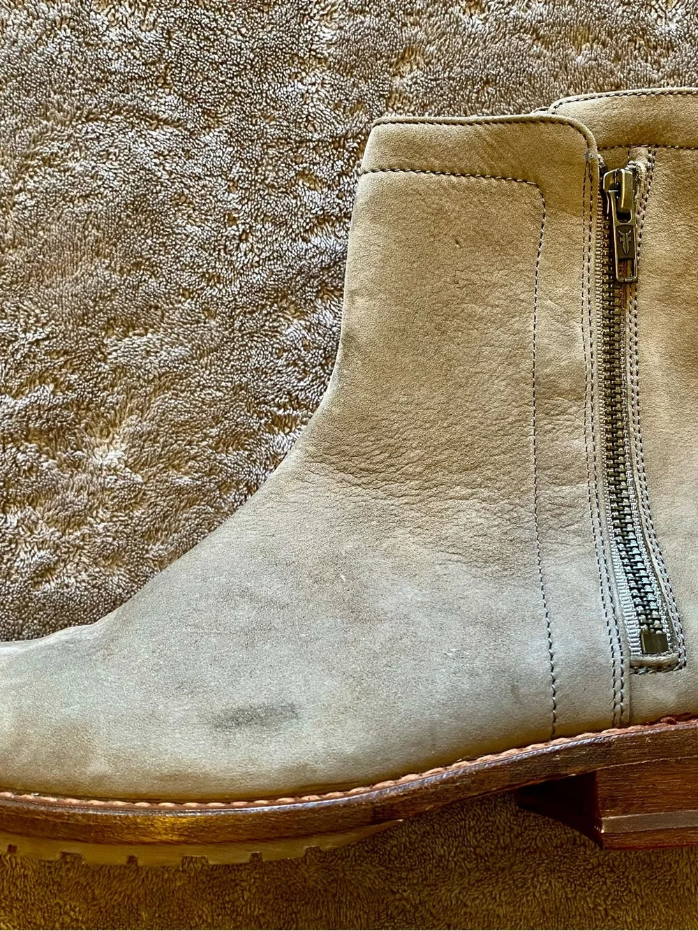 *NEW* FRYE Women’s “Natalie” Double Zip Gray Nubuck Leather Ankle Boots—Sz 9.5